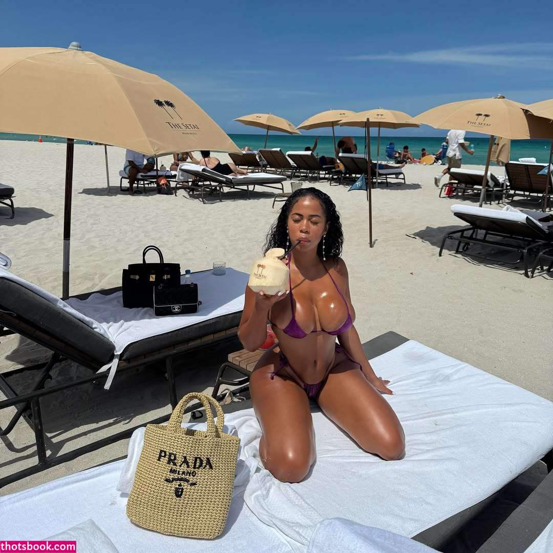 Yasmine Lopez Photo #207