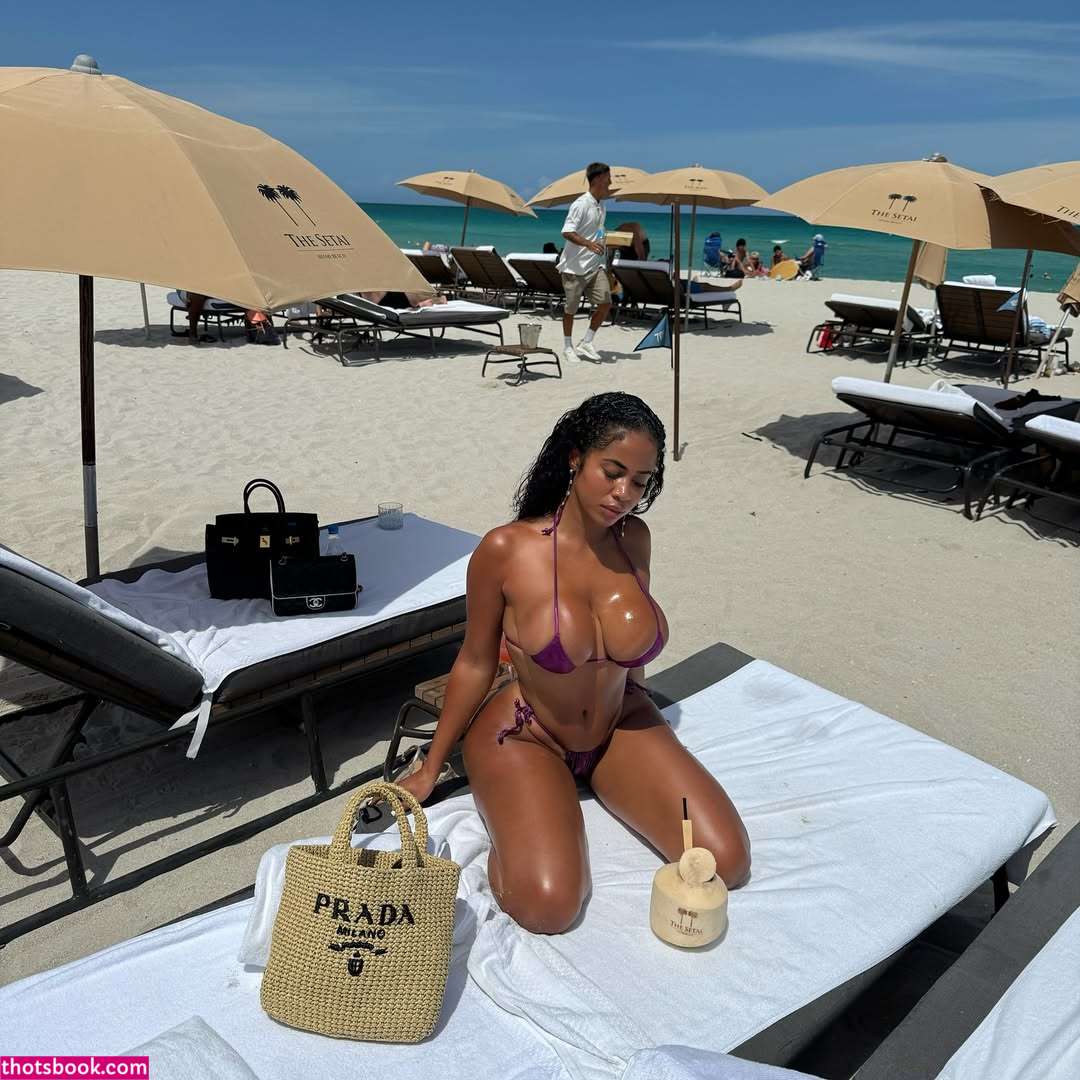 Yasmine Lopez Photo #208