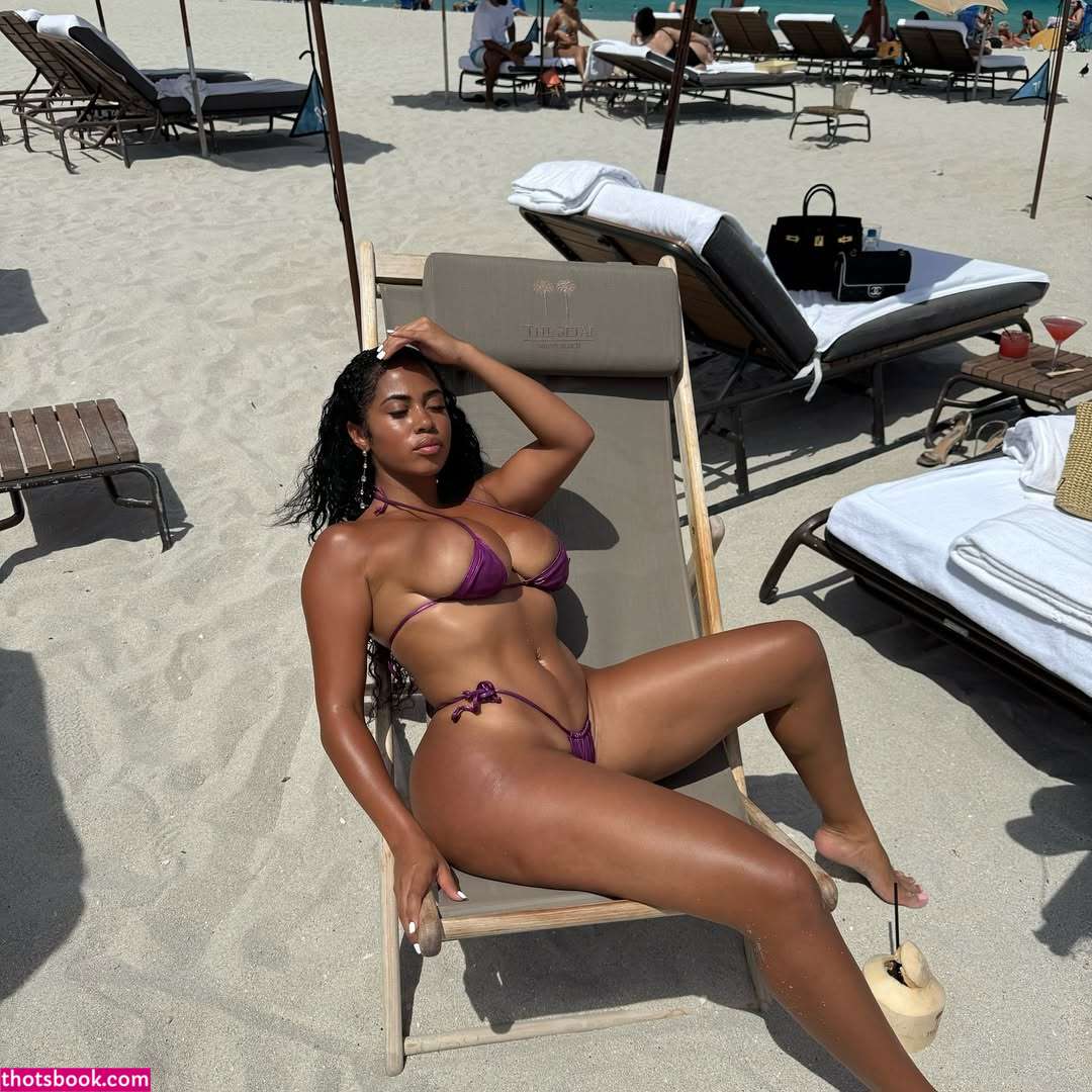 Yasmine Lopez Photo #210