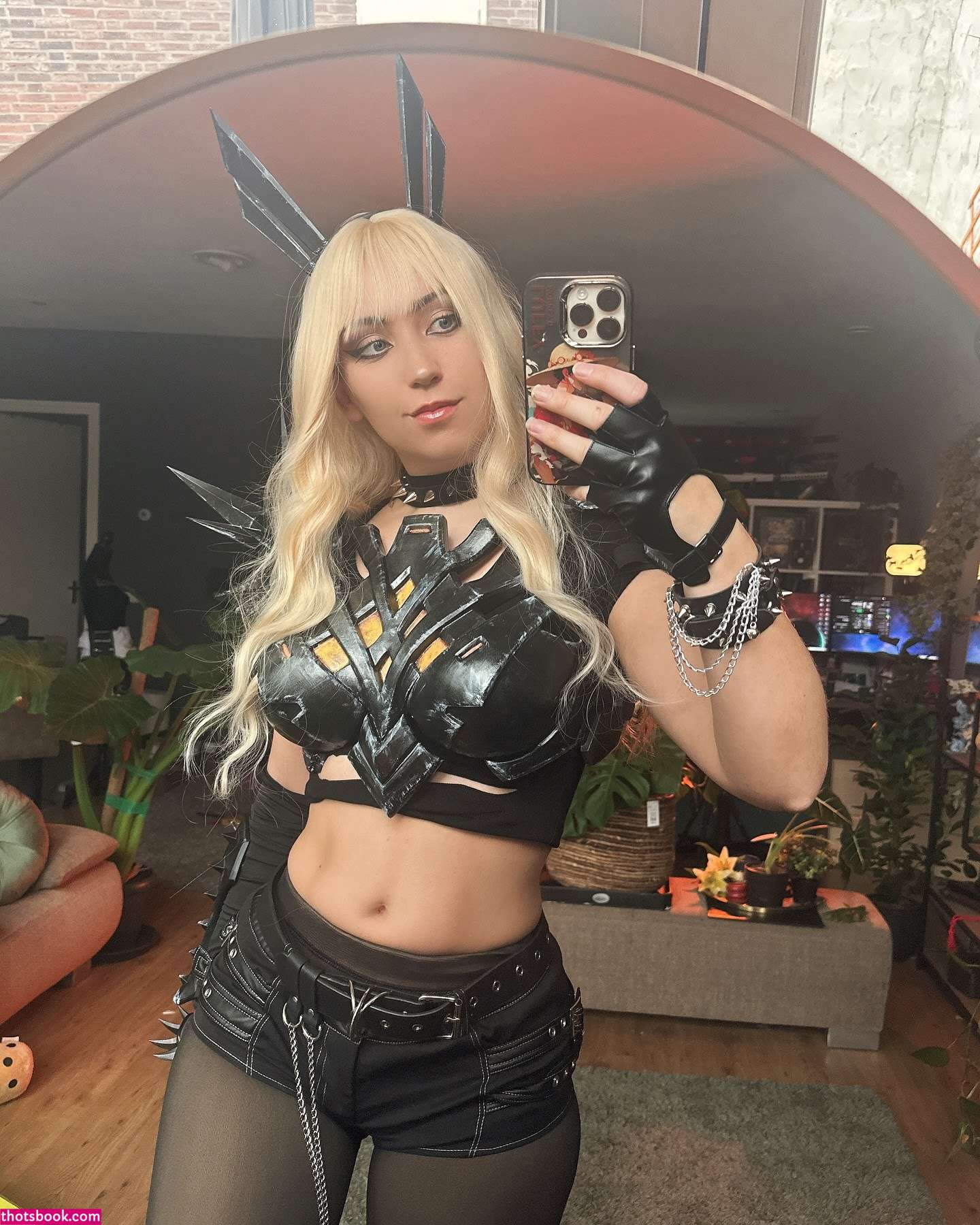 Anne Elisabeth Photo #35