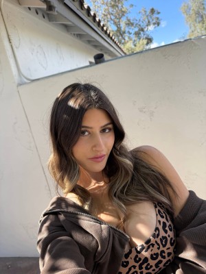 Autumn Spooner Photo #9