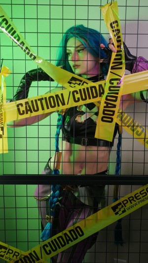 Busy B ASMR Photo #21