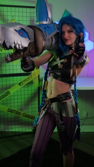 Busy B ASMR Photo #23