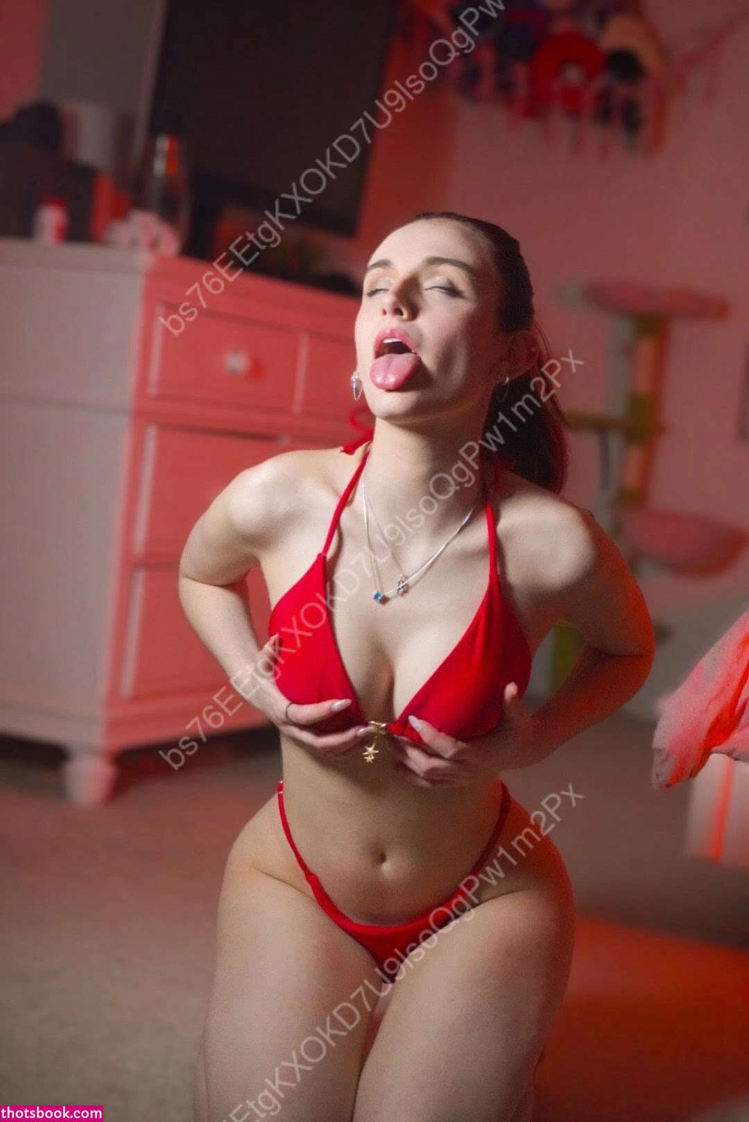 Maggie Roscher Photo #20