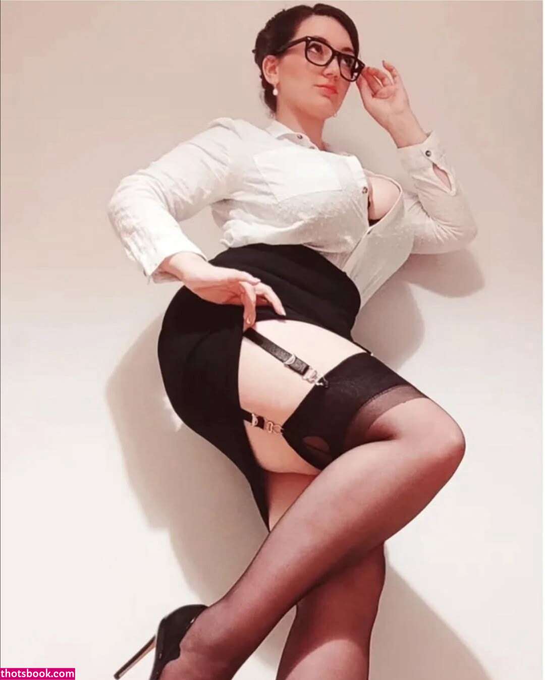 Missvintagedresses Photo #17