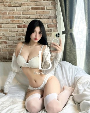 Duyenn Hipp Photo #5