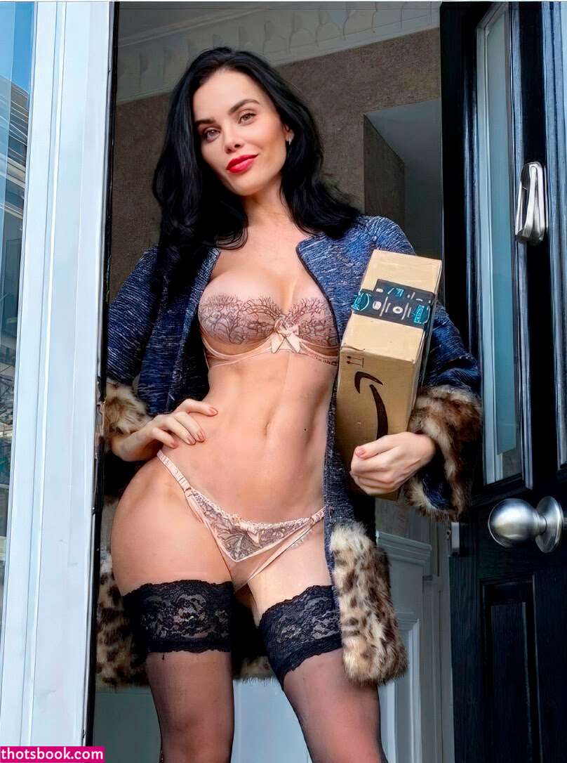 Emma Glover Photo #427
