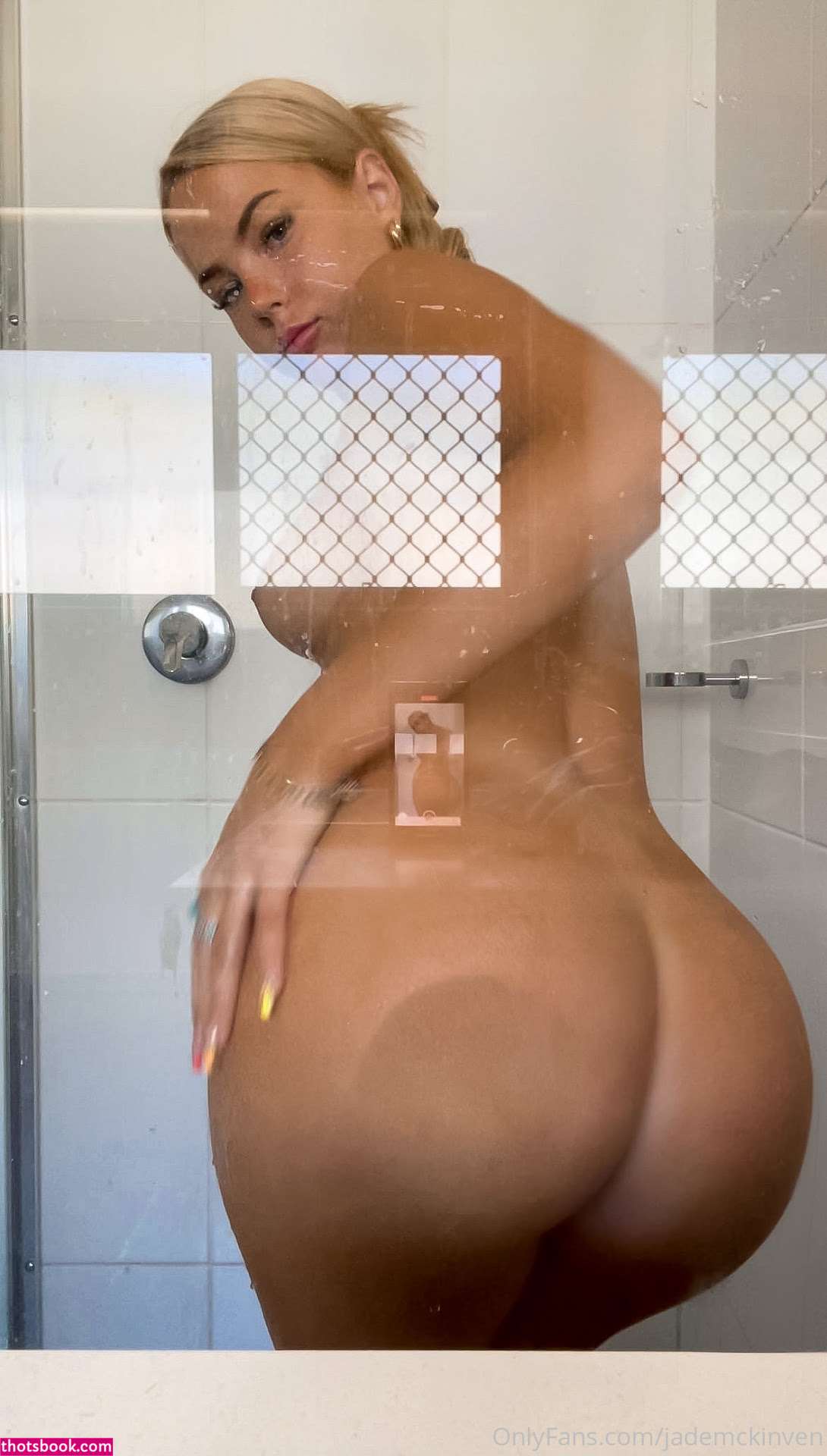 Jade Mckinven Photo #143