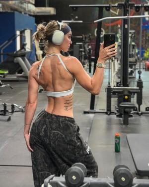 Lauren Johnson Photo #69