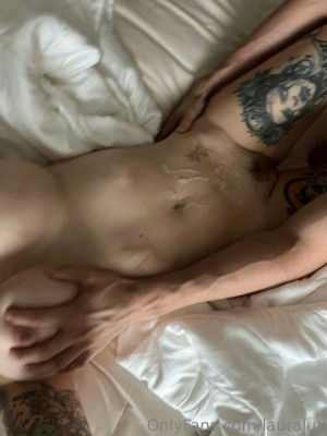 Laura Lux Photo #300