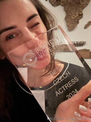 Little Caprice Photo #79