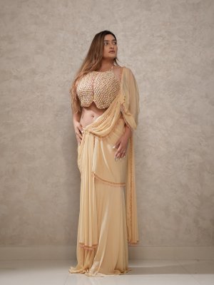 Sonali Malhotraa Photo #44