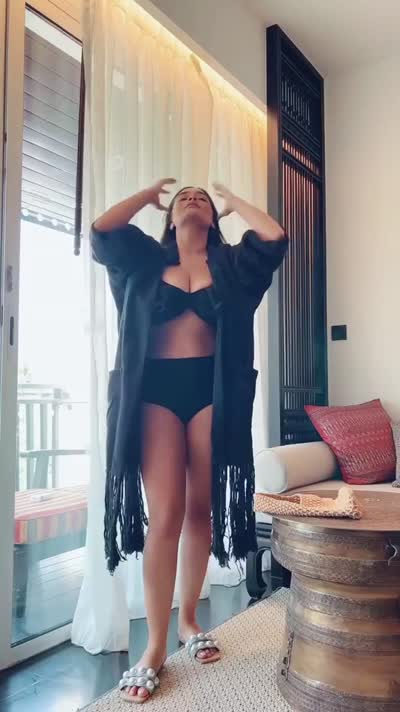 Sonali Malhotraa Post #12