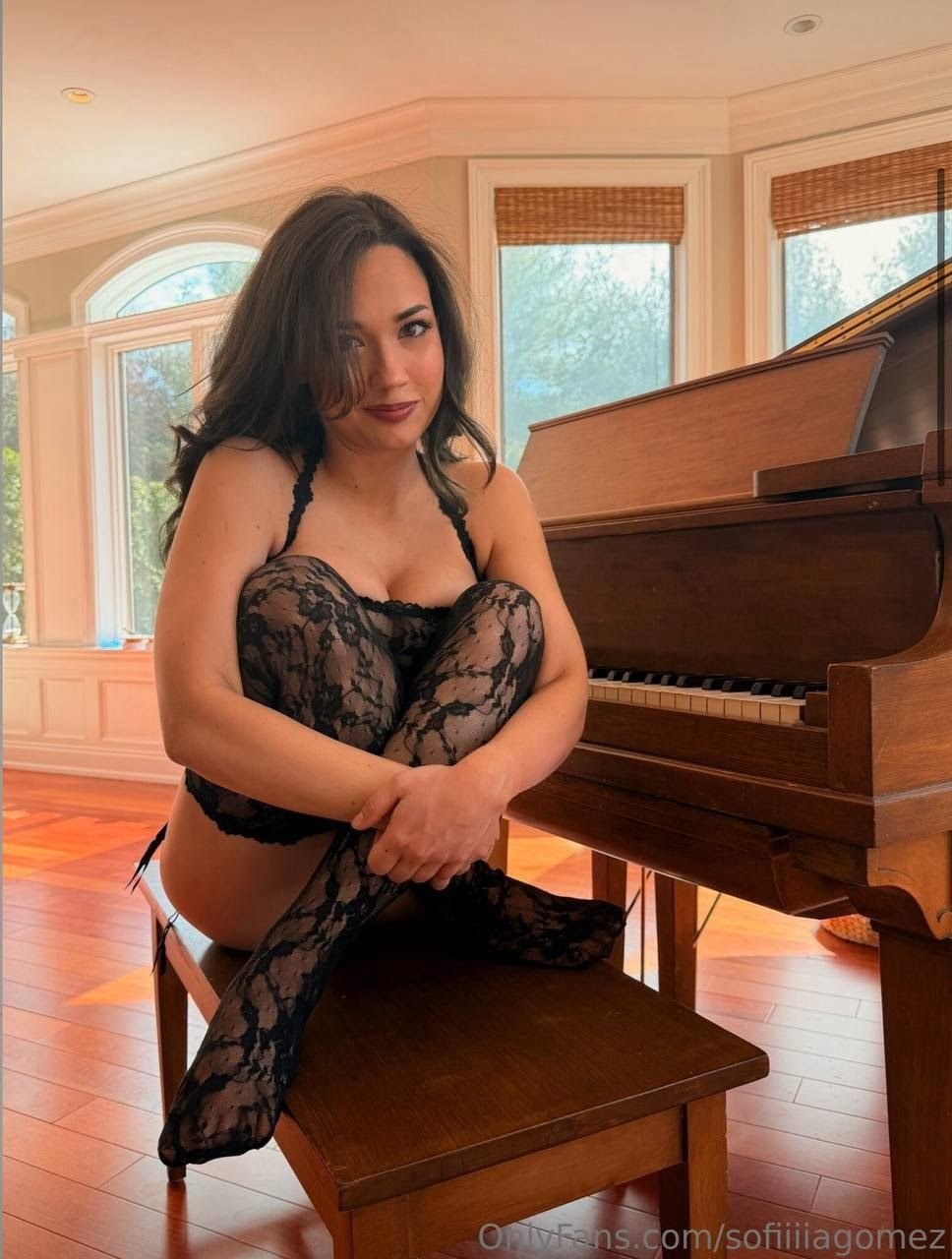 Sofia Gomez Photo #1475