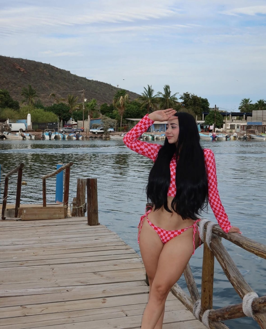 Estefania Lopez Perez Photo #20