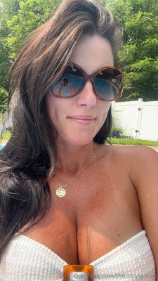 Thecozyqueen Photo #15