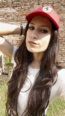 goddesbrunettee Photo #1