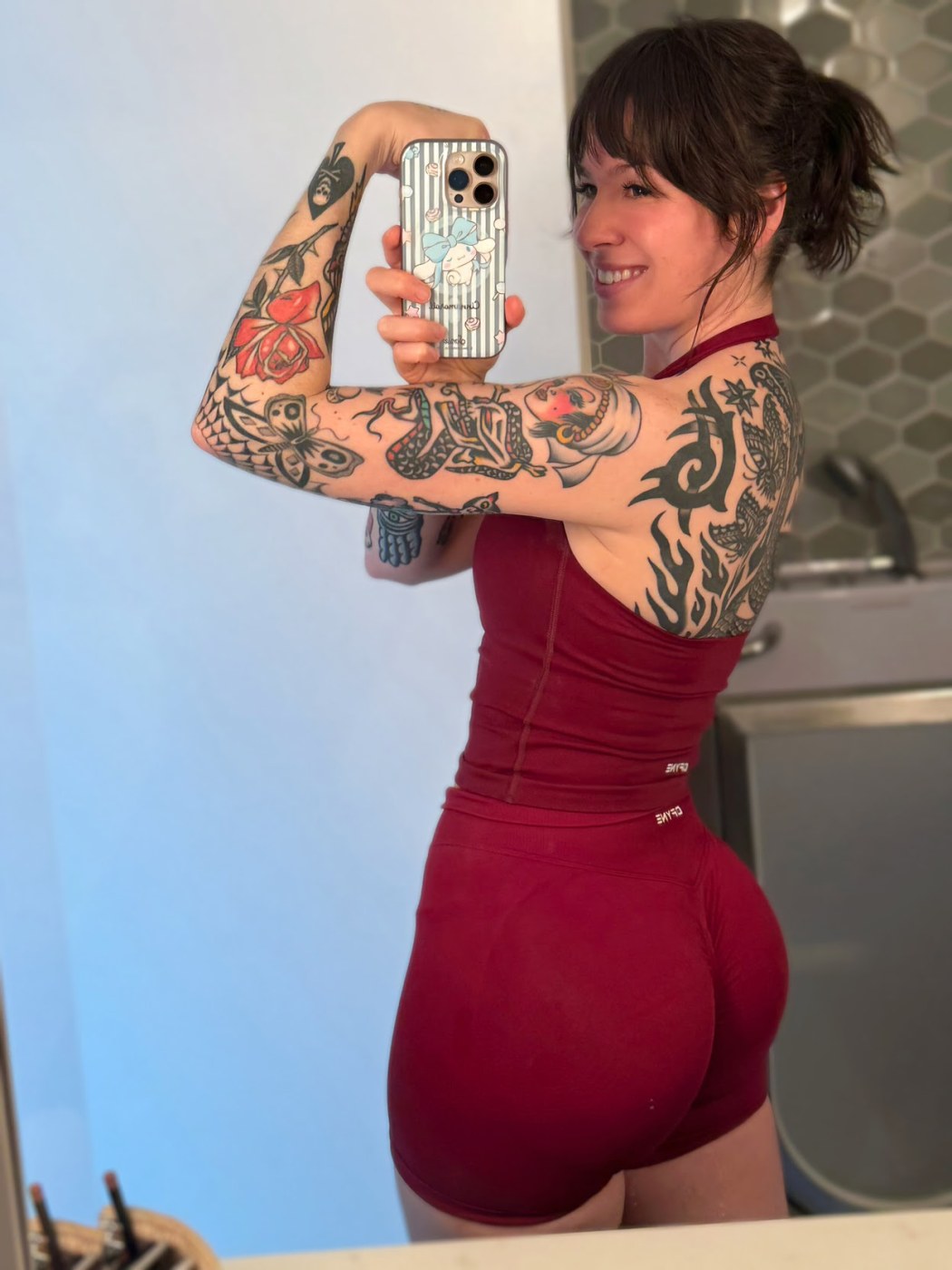 Anisa Jomha Photo #115
