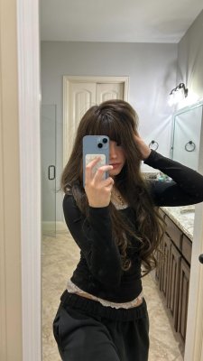 emmyuh Photo #3
