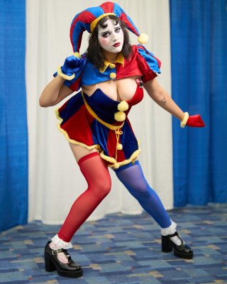 batmiilk_ Photo #13