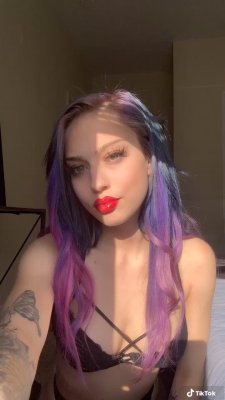 Gxrlnxtdoor Photo #2