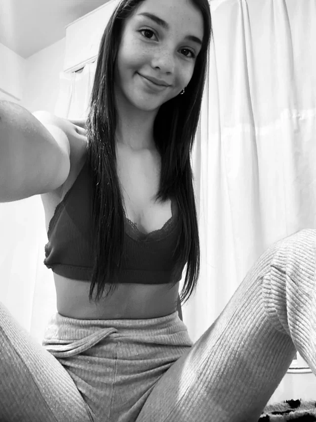 maddie.cutiee Photo #27