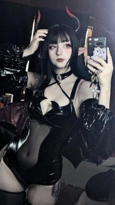 MissIronblood Photo #2