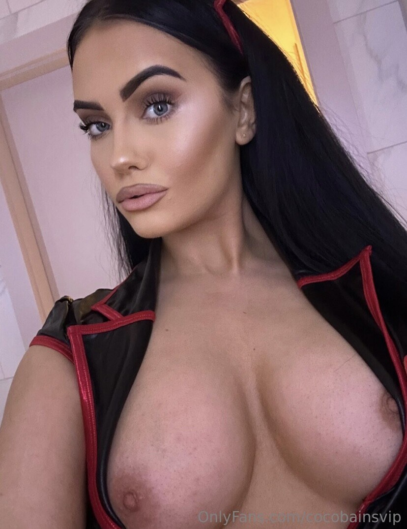 Chloe Bain Photo #17