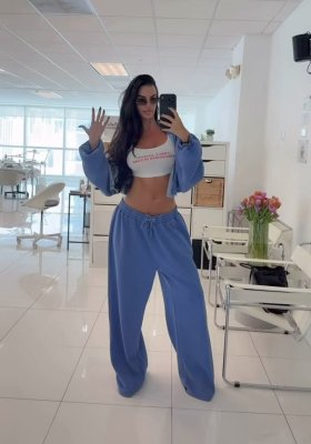 Ivana knoll Post #6