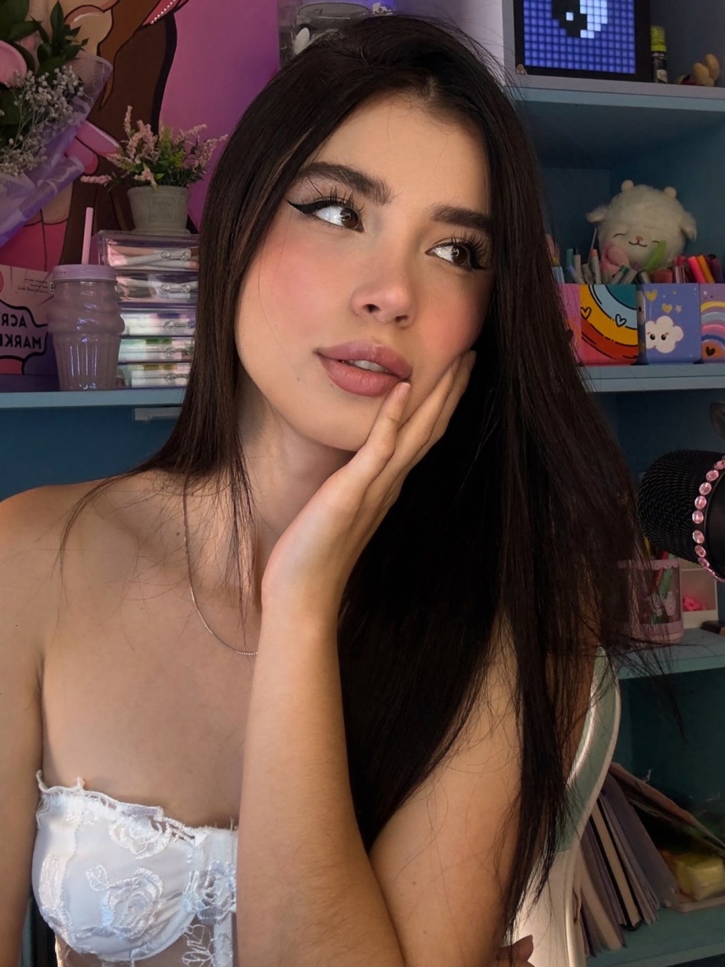 Luisa Valencia Photo #30