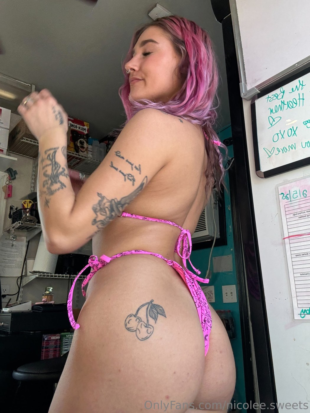 nicolee.sweets Photo #7