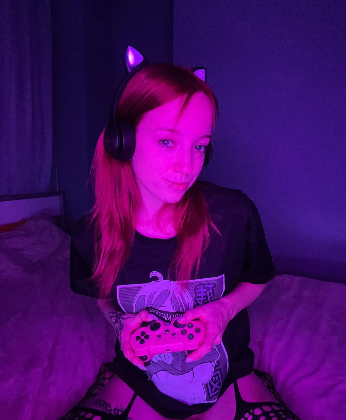 Tina Red Photo #4