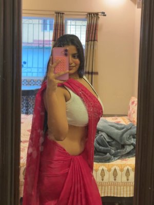 anushka deokate Photo #32