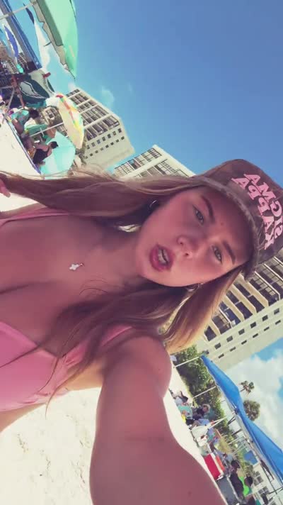 Ariana White Video #55