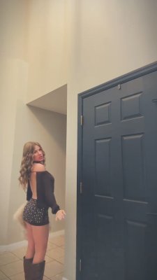 Ariana White Photo #59