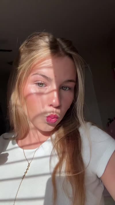 Ariana White Video #66