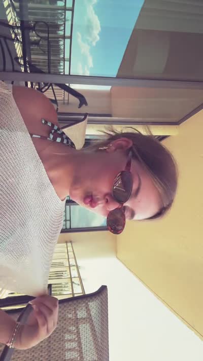 Ariana White Video #77