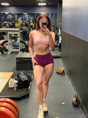 fitpoppi Photo #26