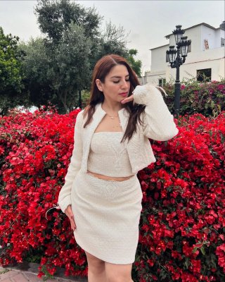 Alexandra Barturen Bazan Photo #44