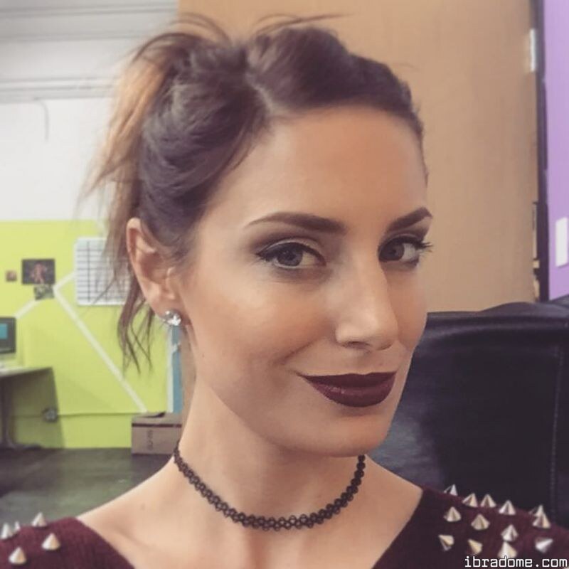 Bree Essrig Photo #17