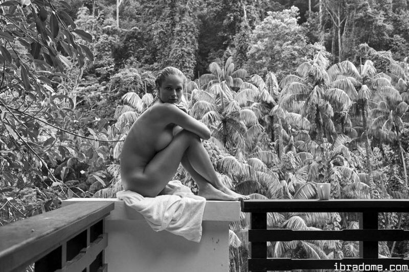 Genevieve Photo #187