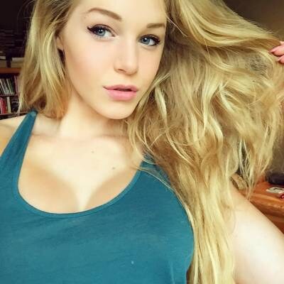 Courtney Tailor Photo #80