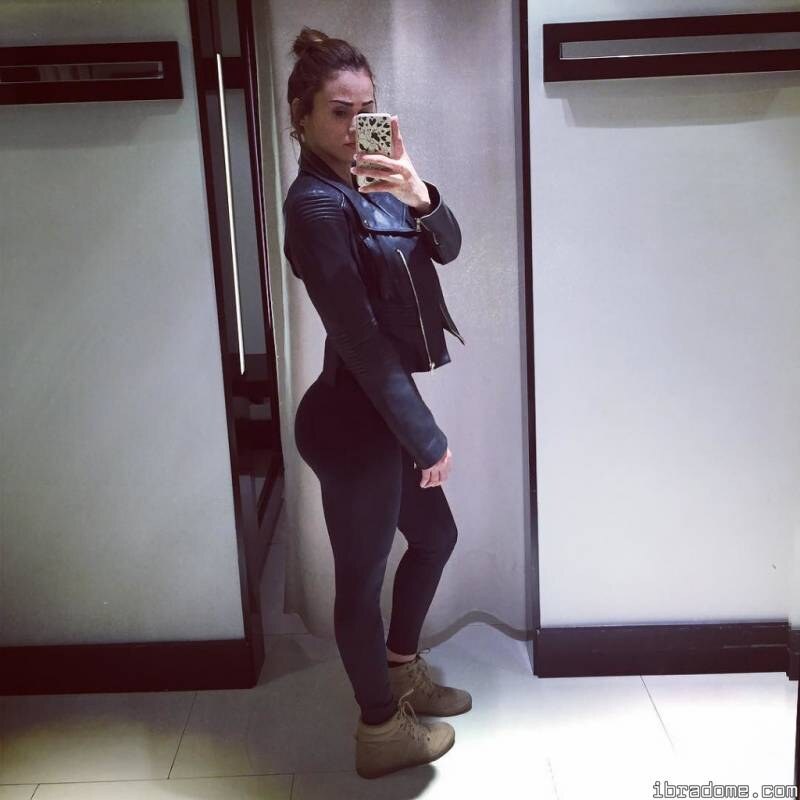 Yanet Garcia Photo #8