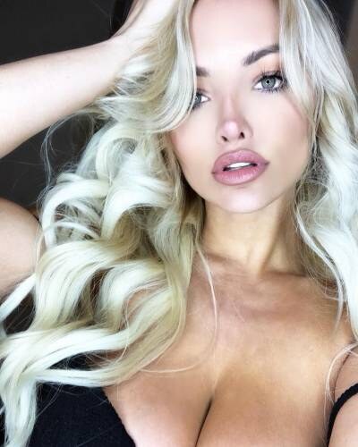 Lindsey Pelas Photo #77