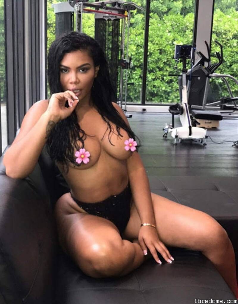 Taylor Hing Photo #31