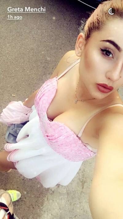 gretamenchi Photo #10