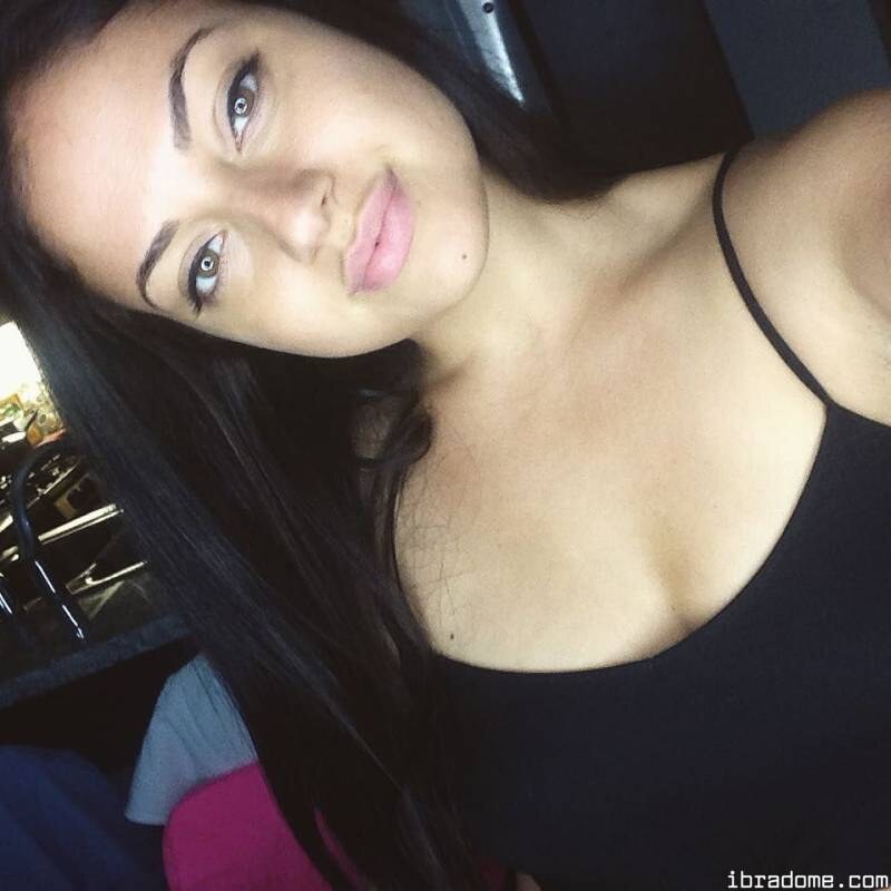 Inanna Sarkis Photo #44