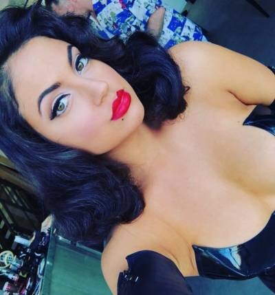 Inanna Sarkis Photo #5