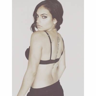 Inanna Sarkis Photo #16