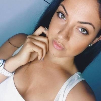 Inanna Sarkis Photo #23